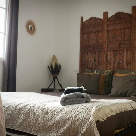 Bed and Breakfast D'hotes Sous Les Grands Chenes Nomade *