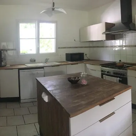 Bed & Breakfast D'hotes Sous Les Grands Chenes Nomade