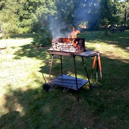 Bed & Breakfast D'hotes Sous Les Grands Chenes Nomade *